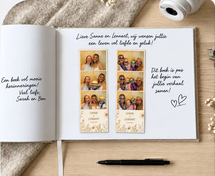 Open gastenboek met twee fotostrips en handgeschreven felicitaties